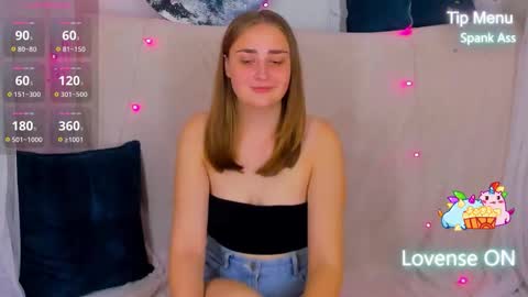 Snapshot of millibrooks chatting on 20, 9, 2025 Milly online show from 20, 9, 2025