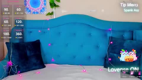 Snapshot of millibrooks chatting on 4, 10, 2025 Milly online show from 4, 10, 2025