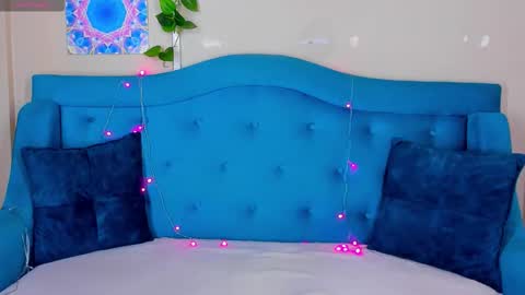 Snapshot of millibrooks chatting on 8, 11, 2025 Milly online show from 8, 11, 2025