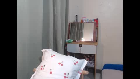 Snapshot of millie_fox21 chatting on 21, 4, 2026 Im Milliedont forget to follow me online show from 21, 4, 2026