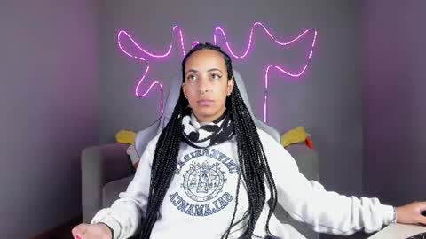 Snapshot of millie_volturi chatting on 22, 6, 2026 millie_volturi online show from 22, 6, 2026
