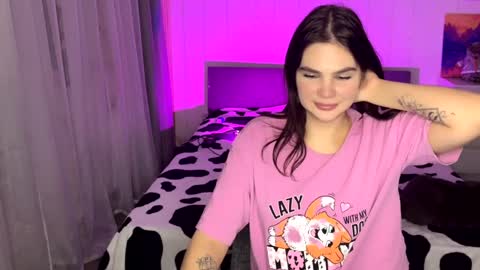 Snapshot of milly_brown_ chatting on 21, 4, 2026 Welcome My name is Tina online show from 21, 4, 2026