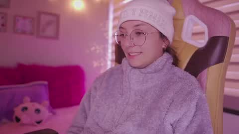 Snapshot of milly_kenner chatting on 17, 4, 2026 MILLY online show from 17, 4, 2026