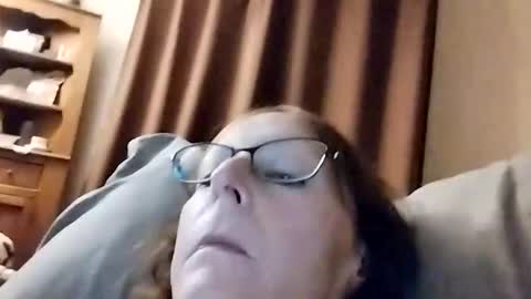 Snapshot of miloanj chatting on 28, 4, 2026 miloanj online show from 28, 4, 2026