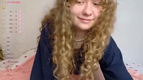 Snapshot of milounee chatting on 27, 3, 2026 milounee online show from 27, 3, 2026