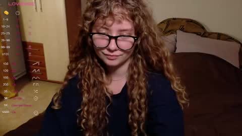 Snapshot of milounee chatting on 21, 4, 2026 milounee online show from 21, 4, 2026