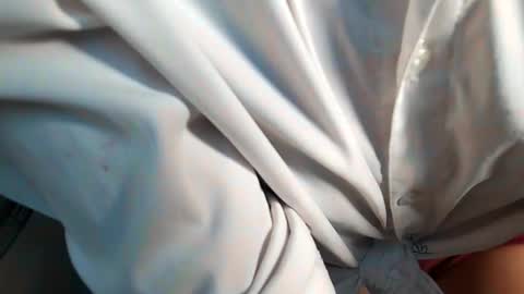 Snapshot of milu_curly chatting on 17, 11, 2025 Milu online show from 17, 11, 2025