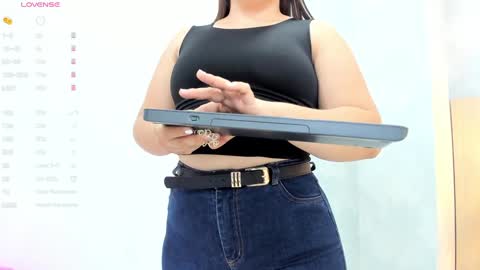 Snapshot of milu_gomez chatting on 7, 1, 2025 Milu Gomez online show from 7, 1, 2025