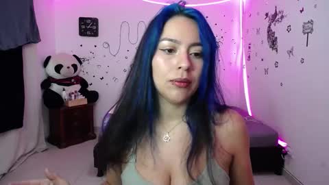 Snapshot of milusolers chatting on 2, 12, 2025 Milusolers online show from 2, 12, 2025