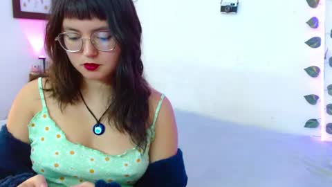 mily_baker online show from 14, 7, 2026