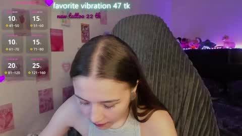 Snapshot of milyamess chatting on 16, 4, 2026 Emily online show from 16, 4, 2026