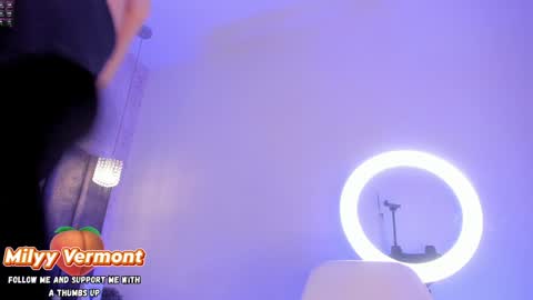Snapshot of milyy_vermont chatting on 11, 1, 2025 Milyy online show from 11, 1, 2025