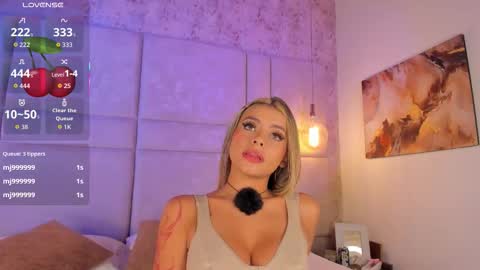Snapshot of milyy_vermont chatting on 14, 10, 2025 Milyy online show from 14, 10, 2025