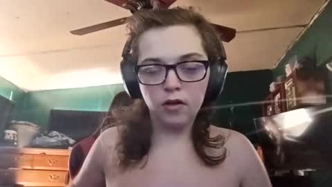 Snapshot of mimi142 chatting on 20, 3, 2026 mimi142 online show from 20, 3, 2026