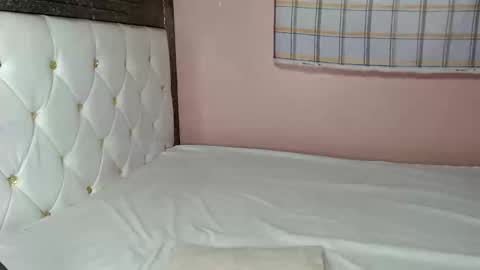 Snapshot of mimiebony chatting on 9, 4, 2026 mimiebony online show from 9, 4, 2026