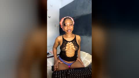 Snapshot of mimiluv6 chatting on 5, 3, 2026 mimi online show from 5, 3, 2026