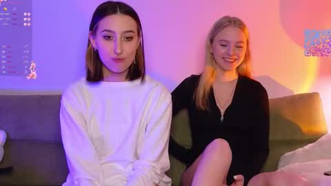 Snapshot of mimipaws chatting on 5, 2, 2026 MilaBlack and StacyBlonde Today unboxing Lovens OMG online show from 5, 2, 2026