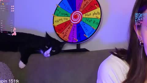 Snapshot of mimipaws chatting on 26, 2, 2026 MilaBlack and StacyBlonde Today unboxing Lovens OMG online show from 26, 2, 2026