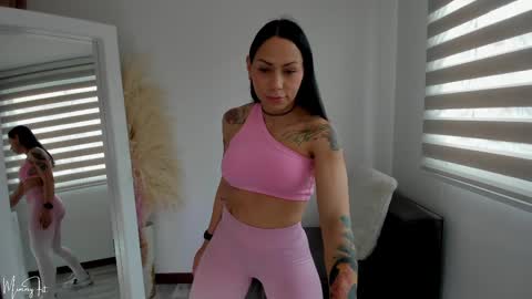 Snapshot of mimmyfit1 chatting on 16, 2, 2025 mimmyfit1 online show from 16, 2, 2025