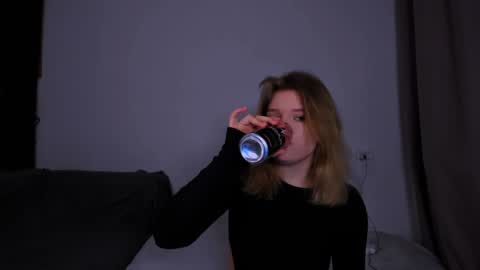 hi Im Mina  online show from 5, 12, 2024