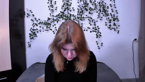 hi Im Mina  online show from 21, 2, 2025