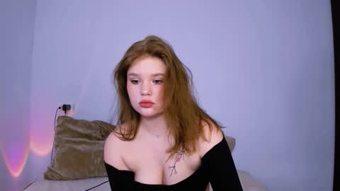 hi Im Mina  online show from 8, 1, 2026