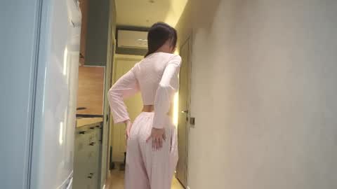 Snapshot of minakomii chatting on 20, 3, 2026 Mira online show from 20, 3, 2026