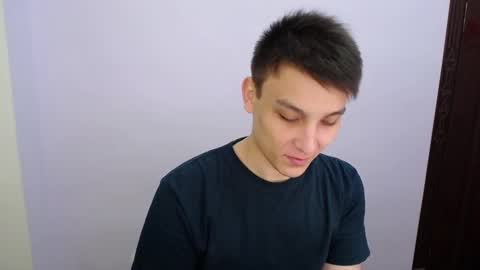 Snapshot of minato_kono chatting on 1, 3, 2025 minato_kono online show from 1, 3, 2025