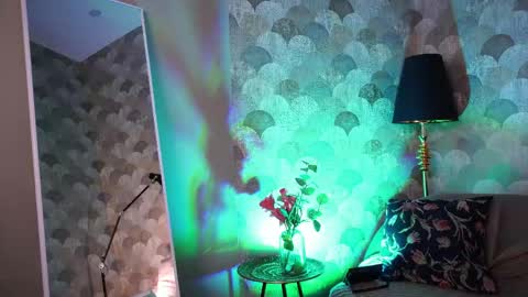 Snapshot of mind__game chatting on 18, 4, 2026 Frances Next streams Thu Fri Sat 8am - 4pm GMT3 online show from 18, 4, 2026