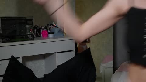 Emily online show from 5, 3, 2026