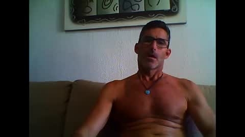 Snapshot of mindthestep chatting on 25, 10, 2025 MIND online show from 25, 10, 2025