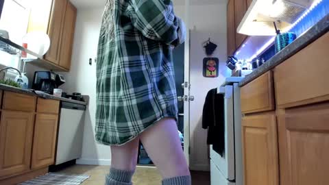 Snapshot of mindymars chatting on 19, 12, 2024 Mindy Mars online show from 19, 12, 2024