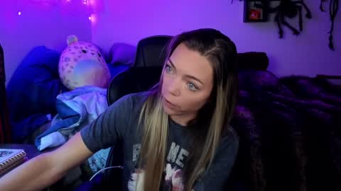 Snapshot of mindymars chatting on 3, 1, 2025 Mindy Mars online show from 3, 1, 2025