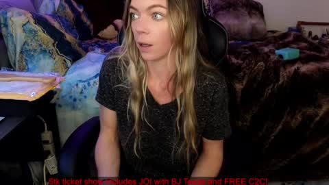 Snapshot of mindymars chatting on 27, 1, 2025 Mindy Mars online show from 27, 1, 2025