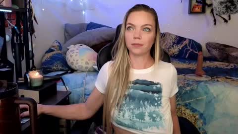 Snapshot of mindymars chatting on 26, 2, 2025 Mindy Mars online show from 26, 2, 2025