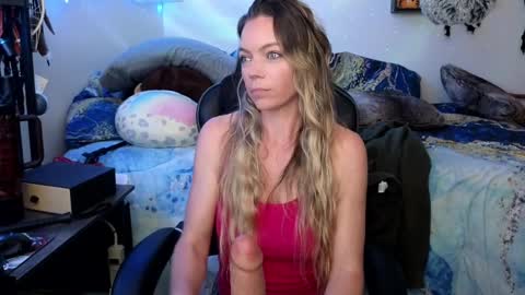 Snapshot of mindymars chatting on 10, 3, 2025 Mindy Mars online show from 10, 3, 2025