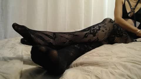 Snapshot of mindyourmanners_ chatting on 10, 10, 2025 mindyourmanners_ online show from 10, 10, 2025