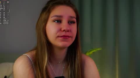 Snapshot of minhgrow chatting on 2, 3, 2026 Mary online show from 2, 3, 2026