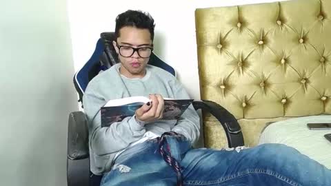 Minho Reyes online show from 29, 11, 2025