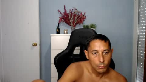Snapshot of mini_pitbull chatting on 25, 7, 2026 mini_pitbull online show from 25, 7, 2026