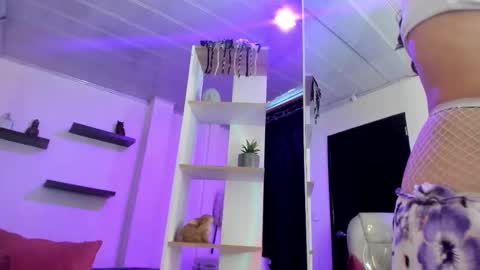 miniadelf online show from 25, 2, 2026