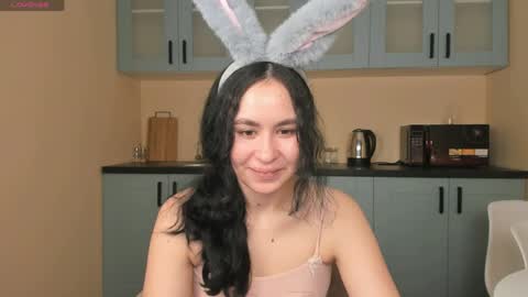 Snapshot of minniiemile chatting on 4, 4, 2026 Minnie online show from 4, 4, 2026