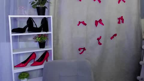 Snapshot of mipsymipson chatting on 26, 1, 2025 NEXT STREAM NOVEMBER  27282930 online show from 26, 1, 2025