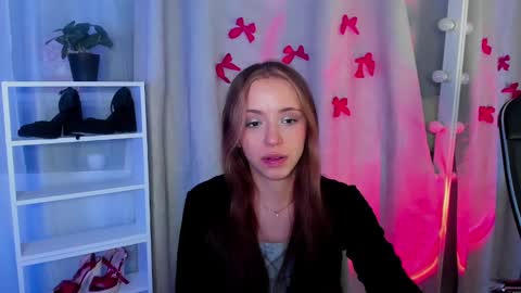 Snapshot of mipsymipson chatting on 12, 2, 2025 NEXT STREAM NOVEMBER  27282930 online show from 12, 2, 2025