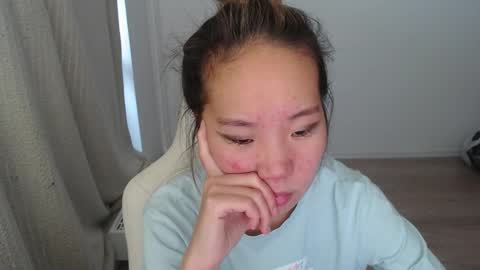 Snapshot of mira_g chatting on 9, 10, 2025 mira_g online show from 9, 10, 2025