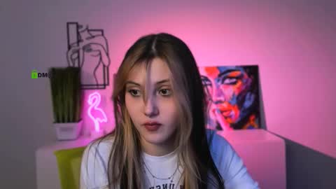 mira_lyn online show from 28, 11, 2025