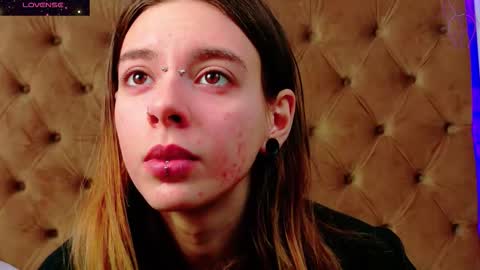 Snapshot of mira_lynxx chatting on 2, 12, 2025 mira_lynxx online show from 2, 12, 2025