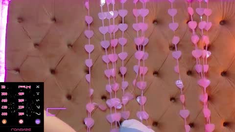 mira_lynxx online show from 22, 2, 2026