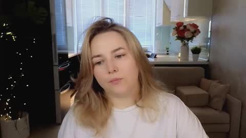 Snapshot of mira_mermayd chatting on 18, 3, 2026 Mira online show from 18, 3, 2026