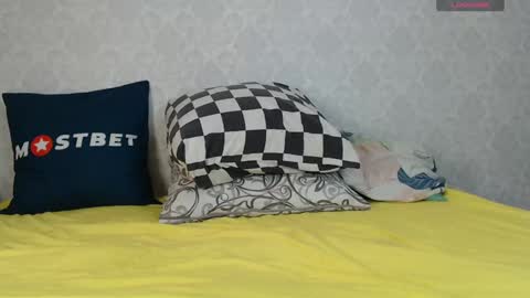 Snapshot of mira_one_ chatting on 29, 12, 2024 mira_one_ online show from 29, 12, 2024